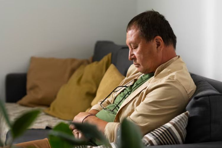 Jika Orang 40-an Khawatir Tua, Ini 8 Alasan Menurut Psikologi