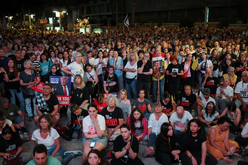 Ceasefire between Israel and Hamas goes into effect