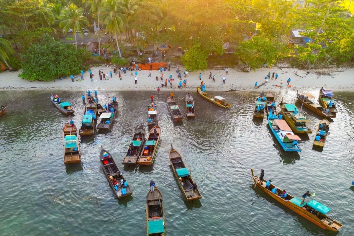 AA1OkzEM Jawaban IPS Kelas 8 Halaman 80: Potensi dan Mata Pencaharian Wilayah Pantai dan Pegunungan