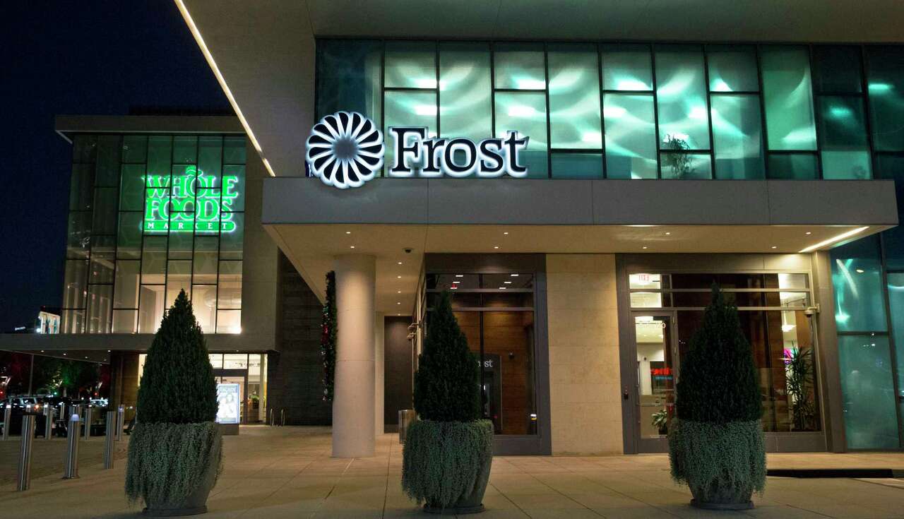 frost bank net worth - Ilustrasi 3