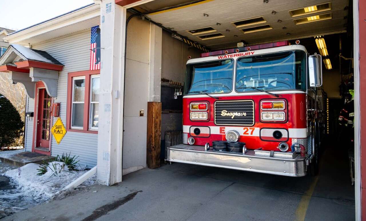 Three people hospitalized for smoke inhalation after Waterbury apartment fire, officials say<br><br>