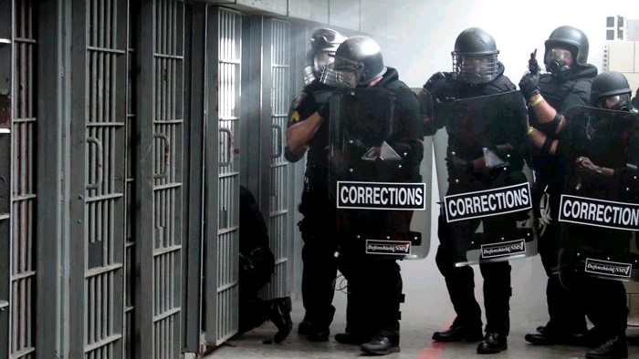 Disgraced rock singer killed in prison attack