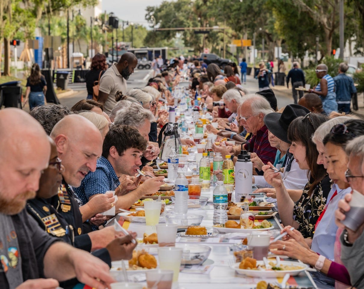 Tallahassee Longest Table event draws about 1,000 for food ...
