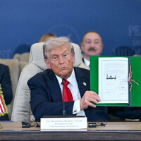 Firmati gli accordi di pace a Sharm el Sheikh: Trump: "Accordo esaustivo. Fissate regole e...