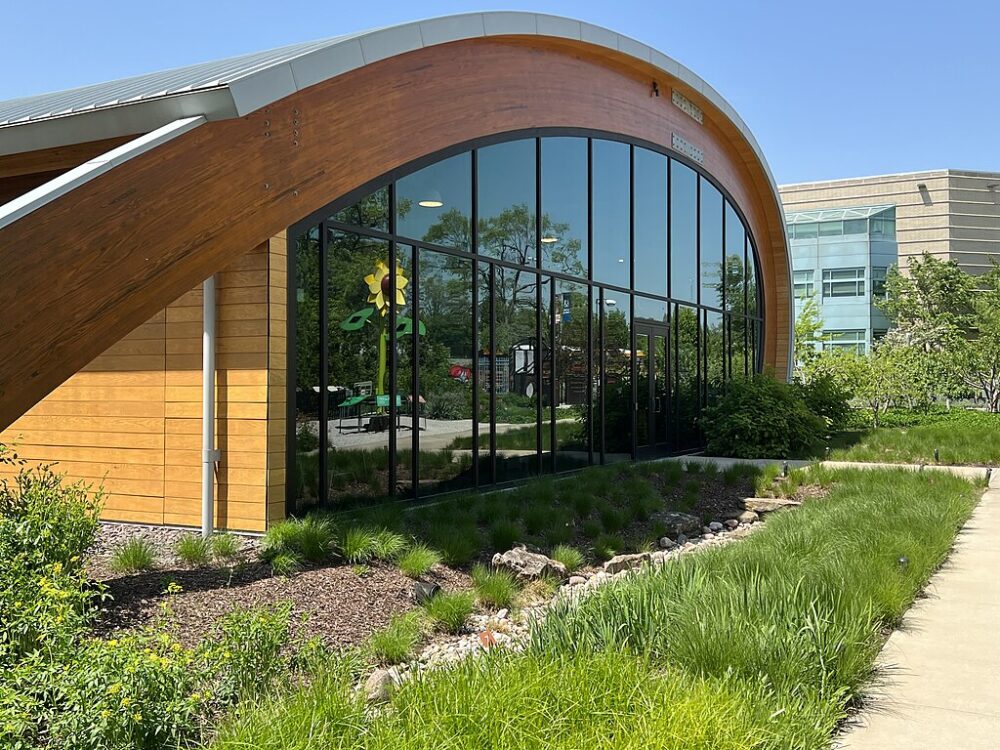 16 Science Centers With Special Fall Exhibits and Workshops Kids Will Love