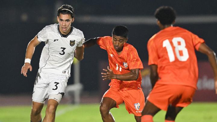 Dion Markx, bek muda Persib Bandung