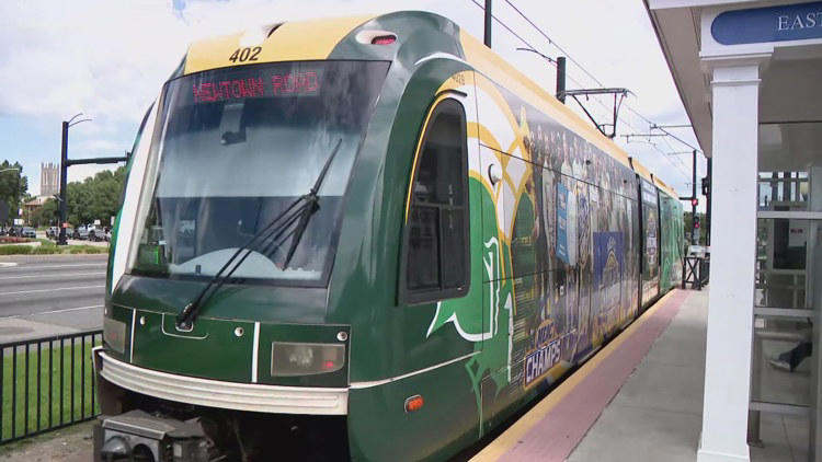 Hampton Roads Transit adds more light rail trips to sync with Amtrak ...