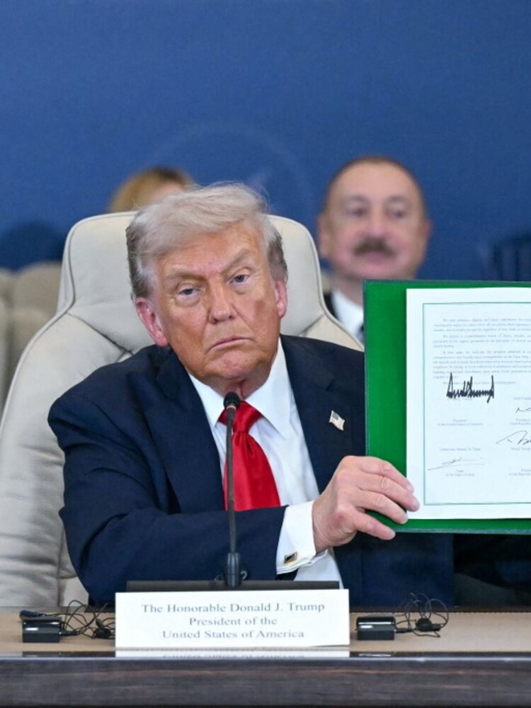 Firmati gli accordi di pace a Sharm el Sheikh: Trump: "Accordo esaustivo. Fissate regole e...