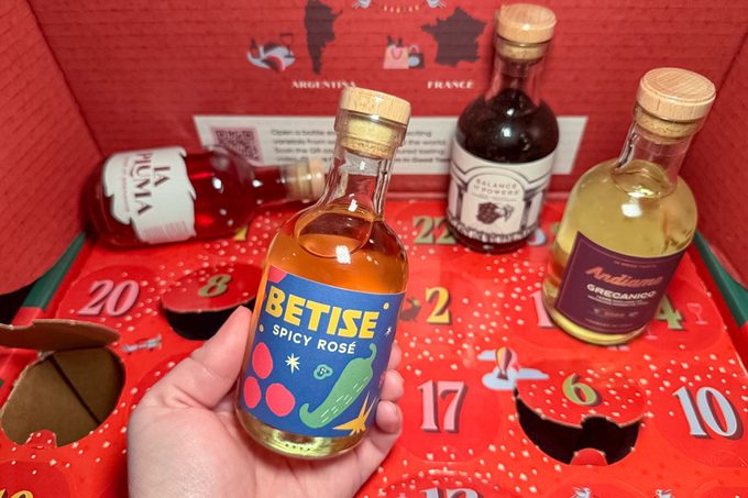 Toha25 In Good Taste Mixed Wine Advent Calendar Mary Henn 02 Otedit