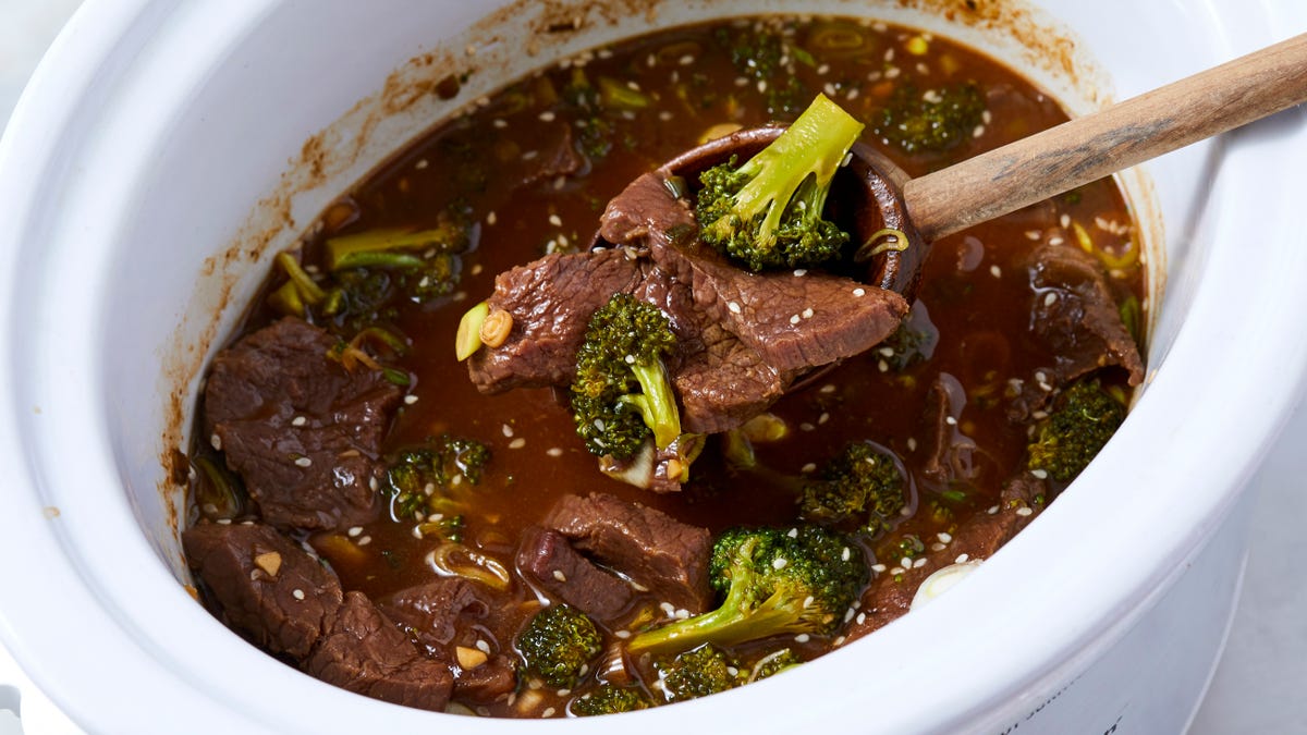 Slow-Cooker-Beef-and-Broccoli-index.jpg
