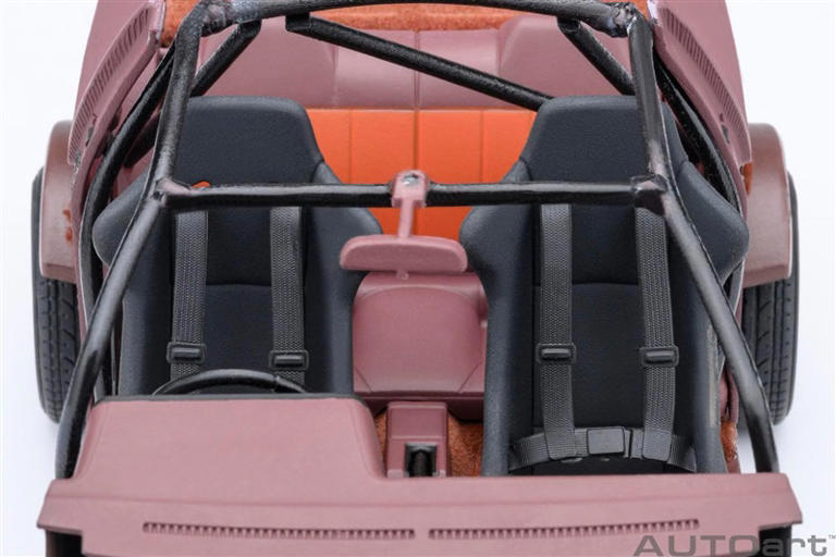 Autoart  スプリンタートレノ AE86 チューンドバージョン　1/18 AUTOart 1/18 トヨタ スプリンター トレノ (AE86) 「頭文字 D」 “プロジ