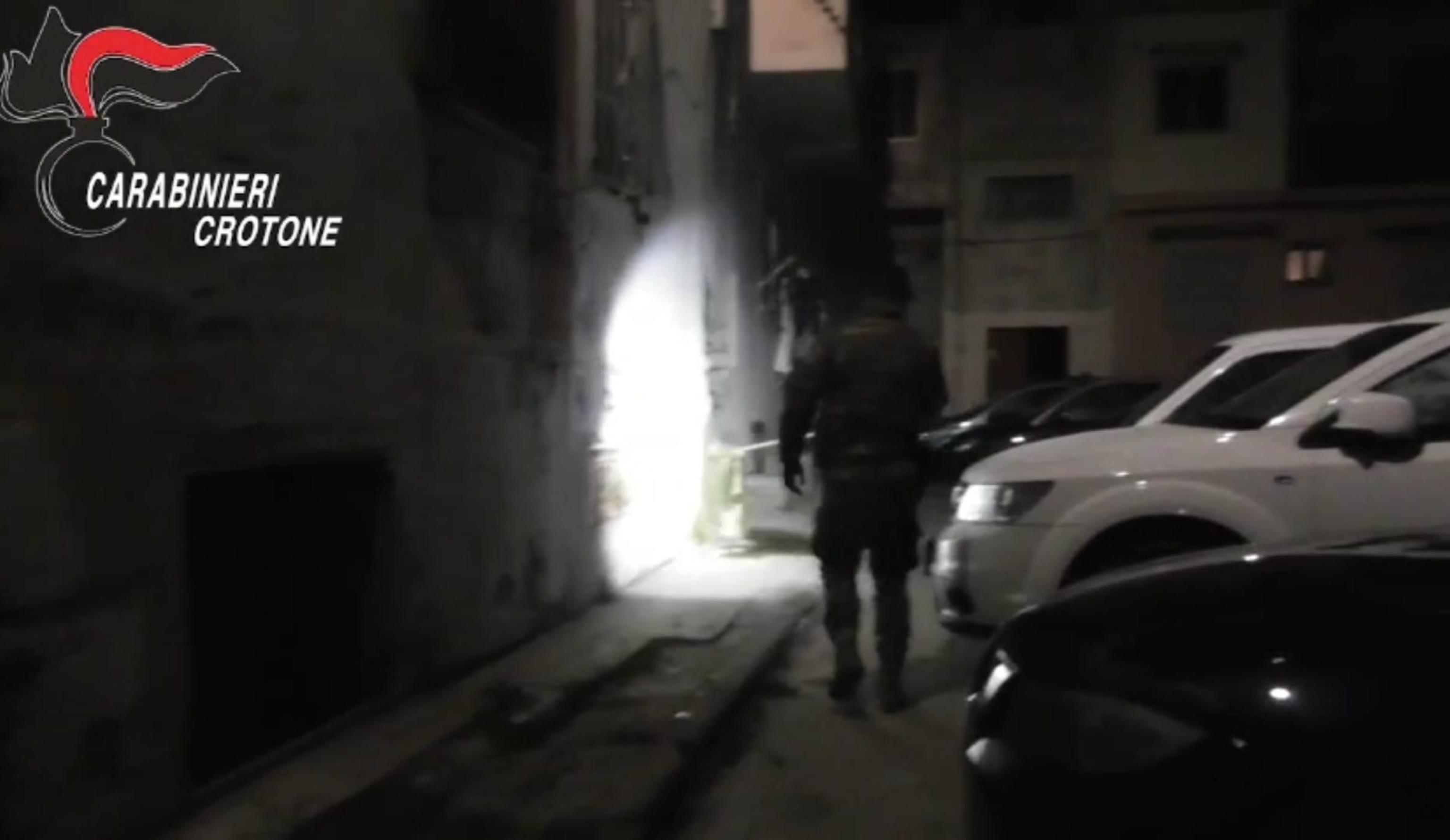 'Ndrangheta: operazione dei carabinieri di Crotone, 18 arresti
