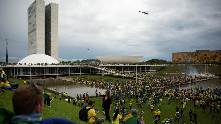 As sessões estão programadas para ocorrer também nos dias 15, 21 e 22 de outubro
