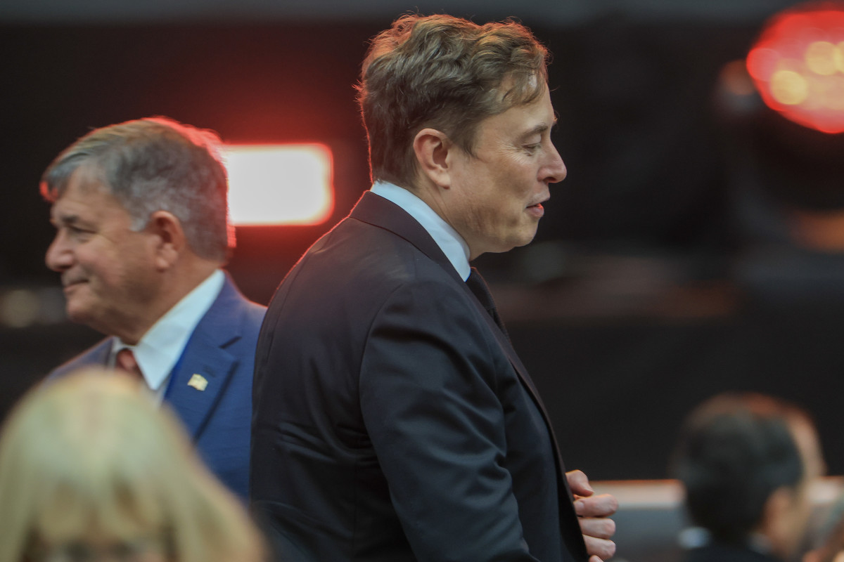 Elon Musk has a sharp response to AI spending frenzy