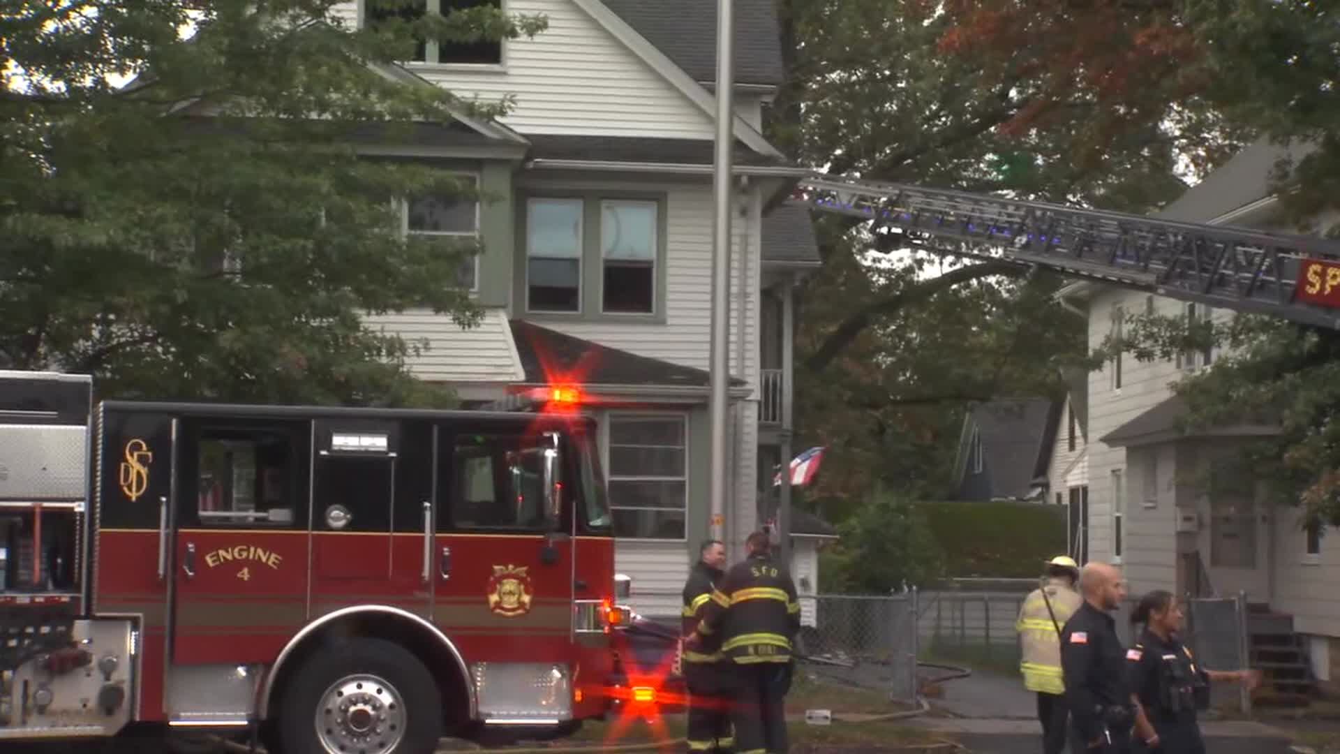 4 people displaced after Springfield house fire