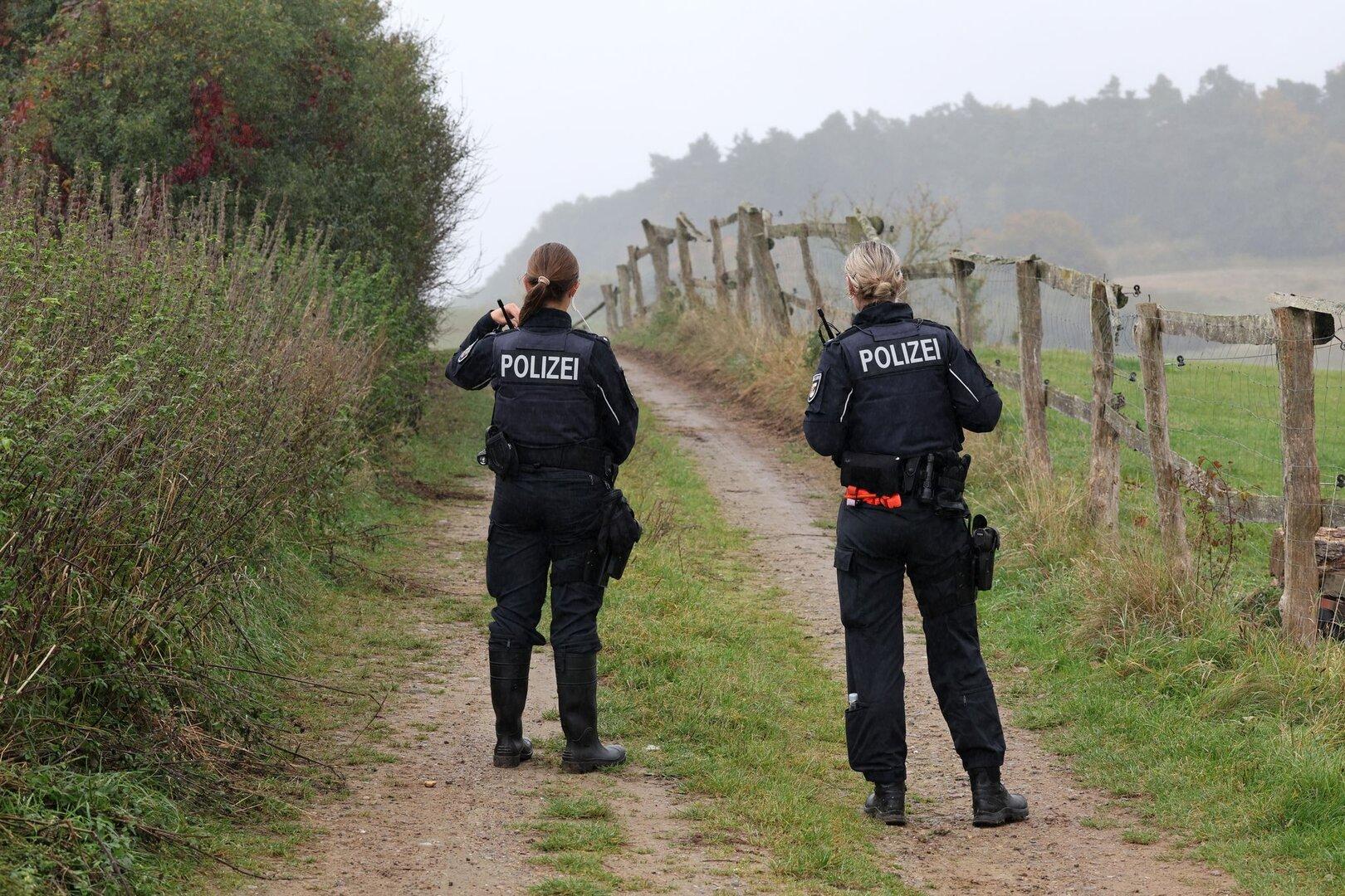 Neue Spur im Mordfall Fabian (8): Handschuh nahe verbrannter Leiche entdeckt