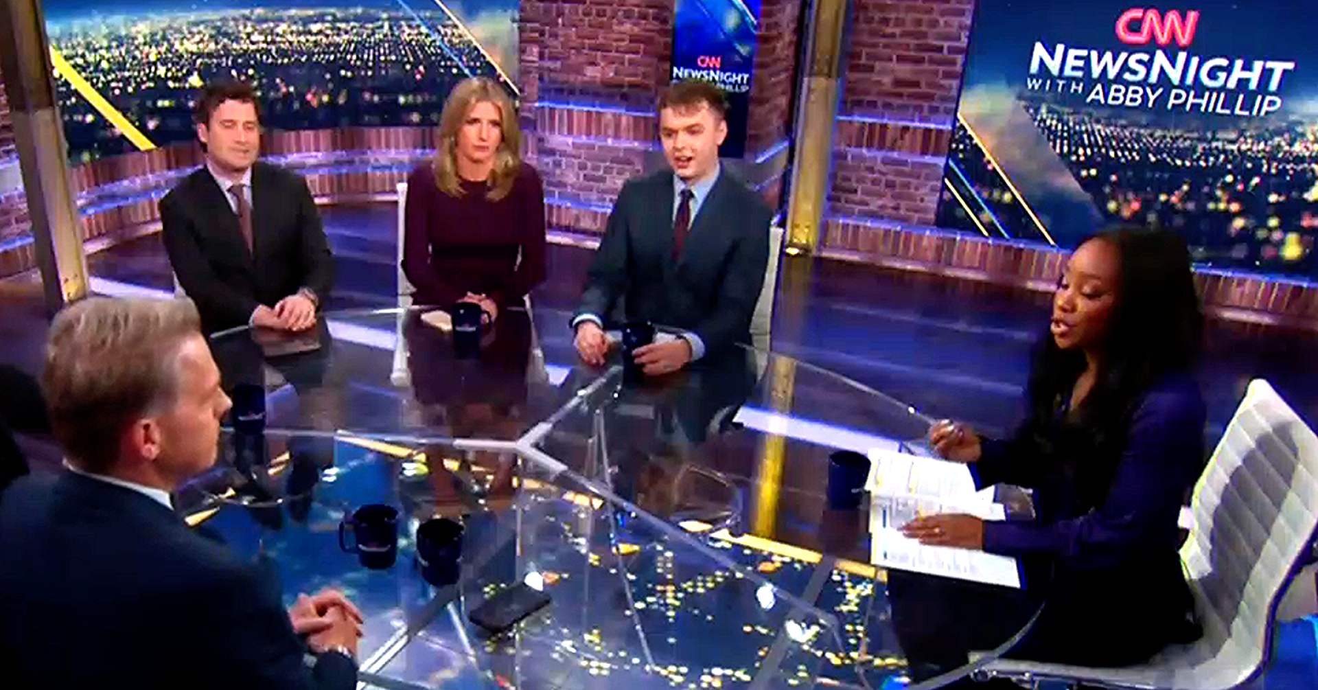 CNN Anchor Shoots Down Trump Fans in Fracas Over Indictment Spree ...