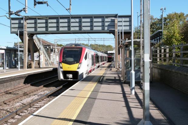 Travel disruption on London-bound trains due to problem with overhead wires