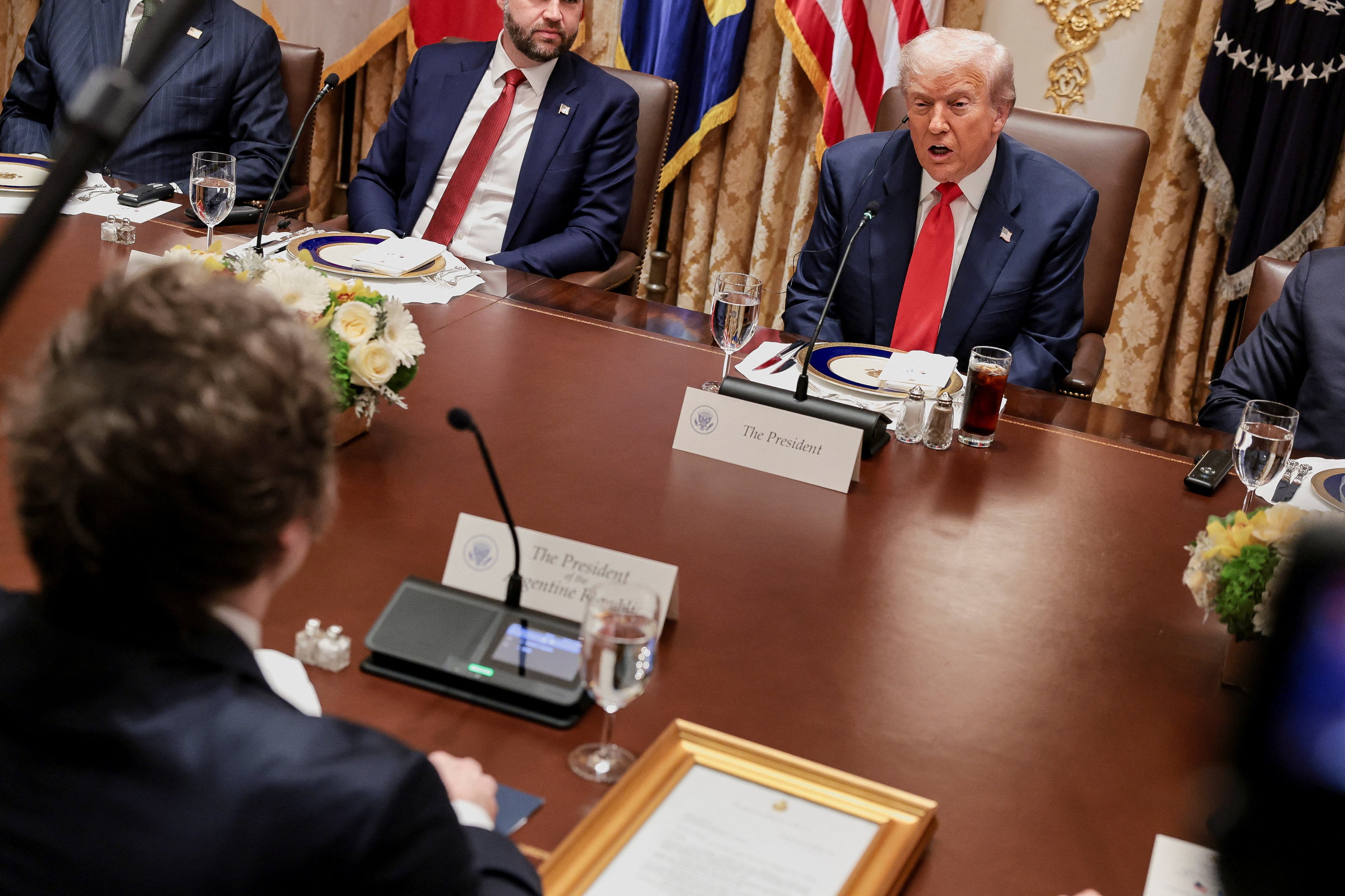Trump condiciona apoyo financiero y político de Estados Unidos a que el ...