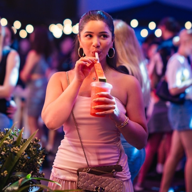 Sara Tendulkar’s net worth runs into crores, earns a fortune at just 28