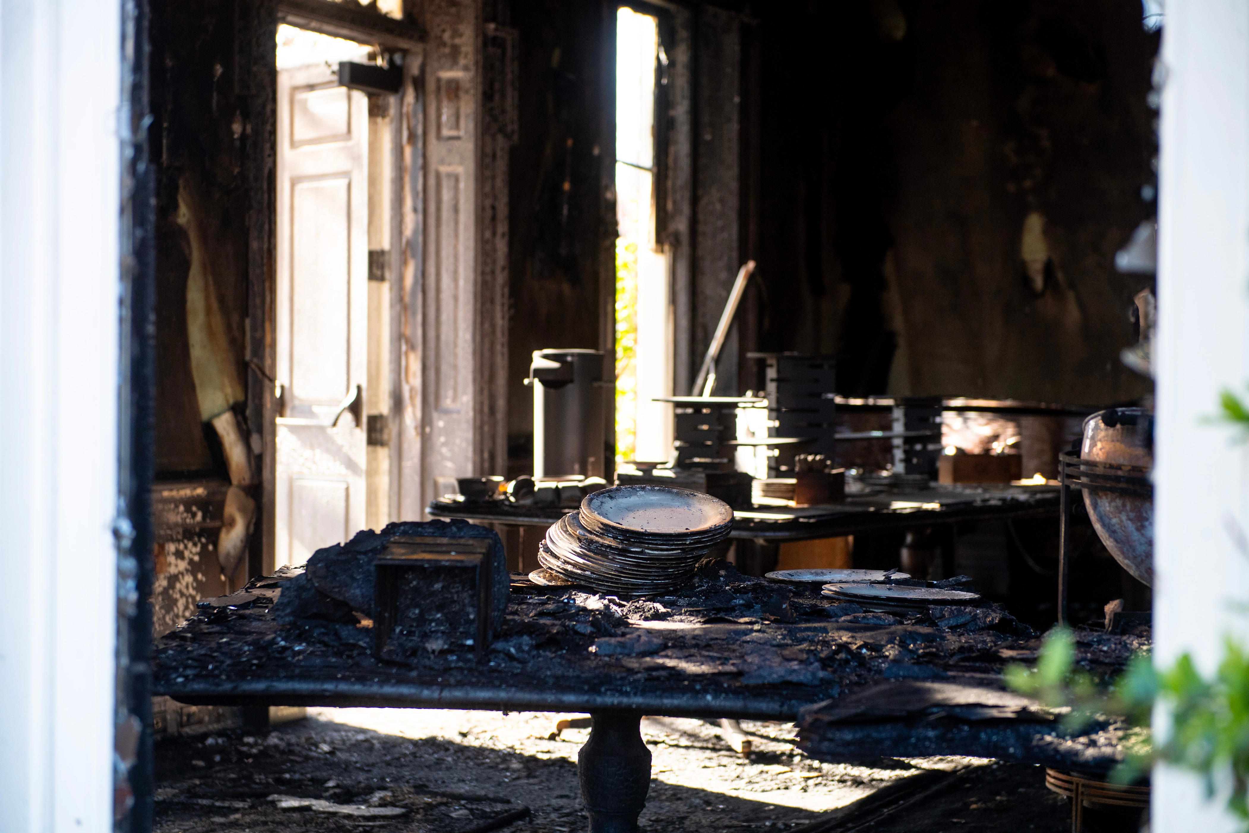 Man pleads guilty to attempted murder in arson at Pennsylvania governor