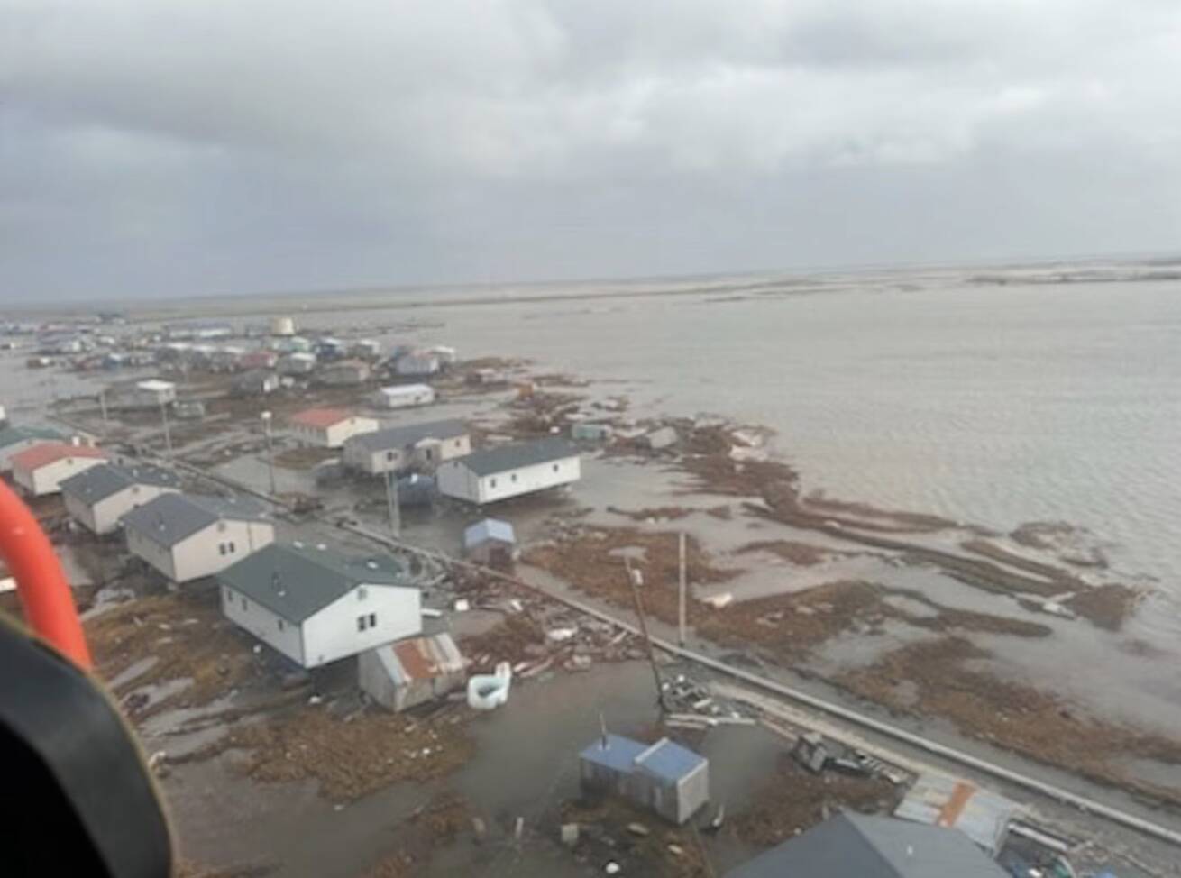 Alaska flooding leaves 1 dead and 2 missing