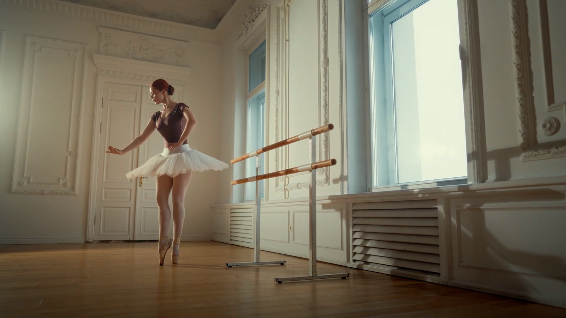 Qu'Est-Ce Que La Barre ? La Nouvelle Discipline Qui Combine Ballet Et ...