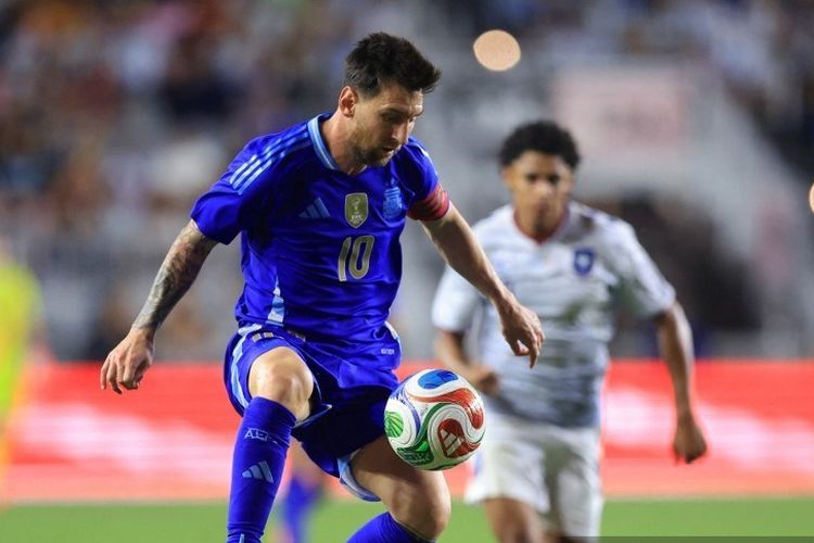 Respons Barcelona terhadap Kehadiran Rahasia Lionel Messi di Camp Nou