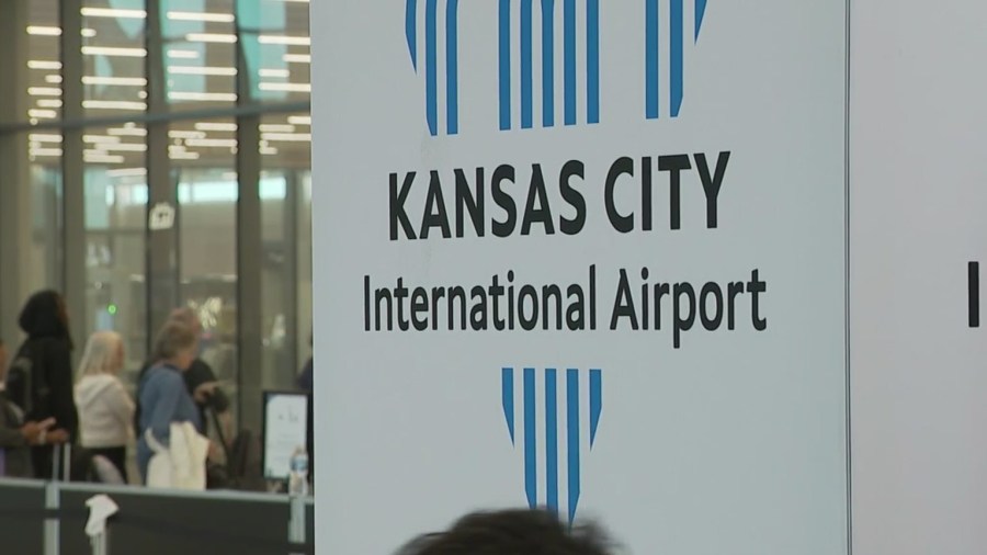 Ribuan penerbangan dibatalkan akibat kebijakan penutupan, KCI menghadapi keterlambatan