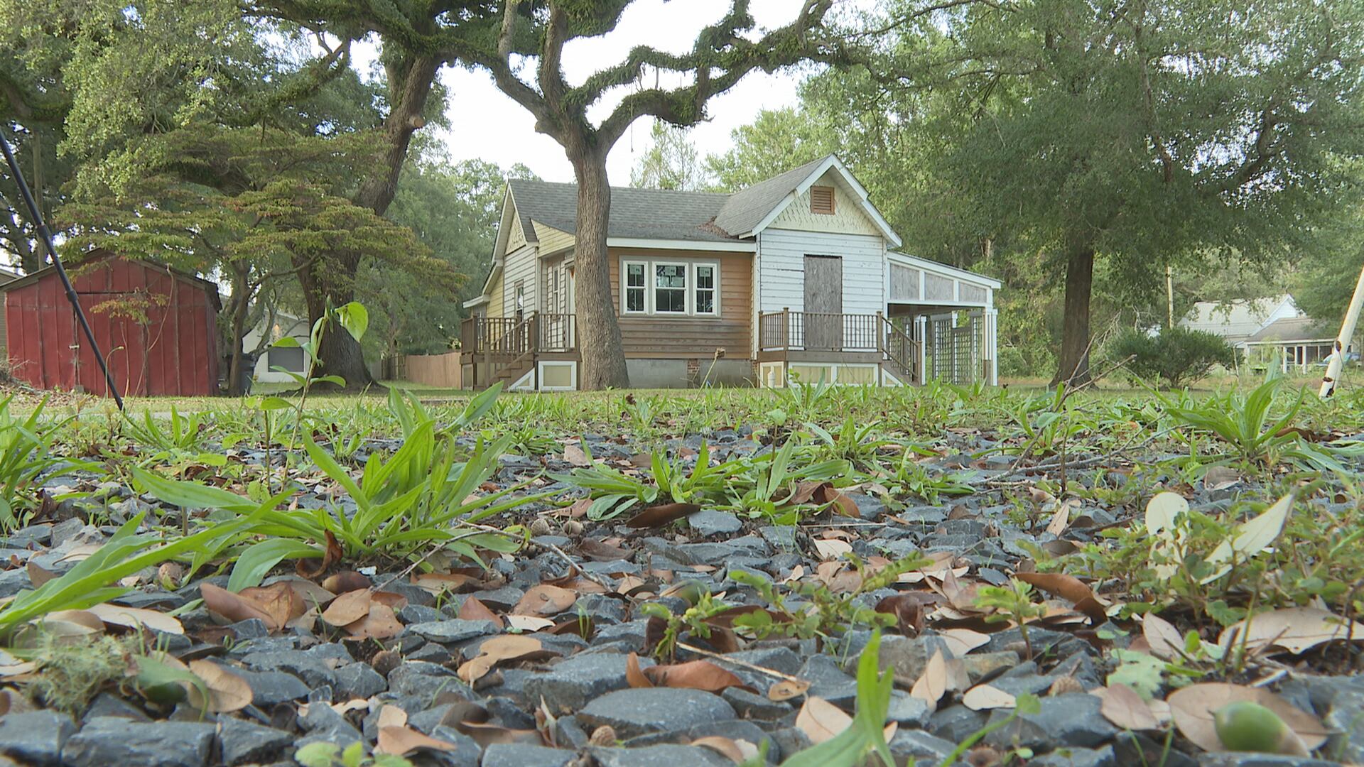 Southport mayoral race heats up over alleyway ownership dispute