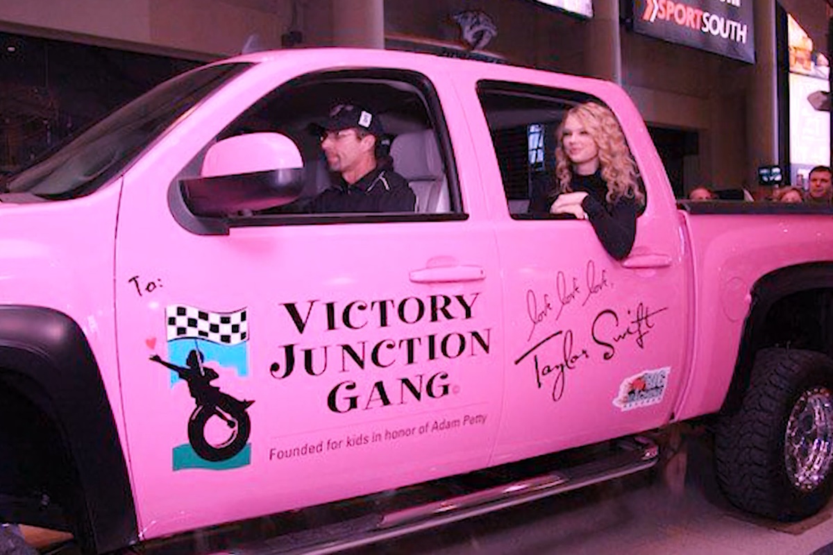 Why Taylor Swift Prefers Practical Rides Over Supercars—A Look Inside