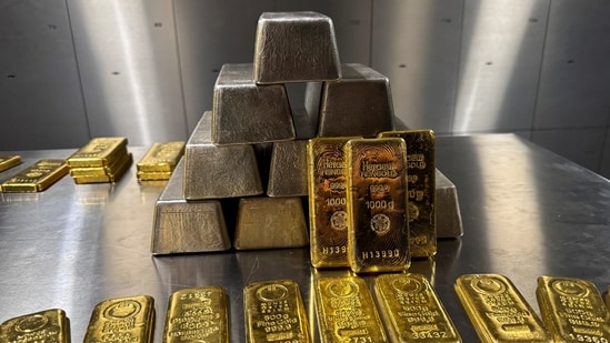Gold price hits record high, silver price eases amid US Fed rate-cut ...