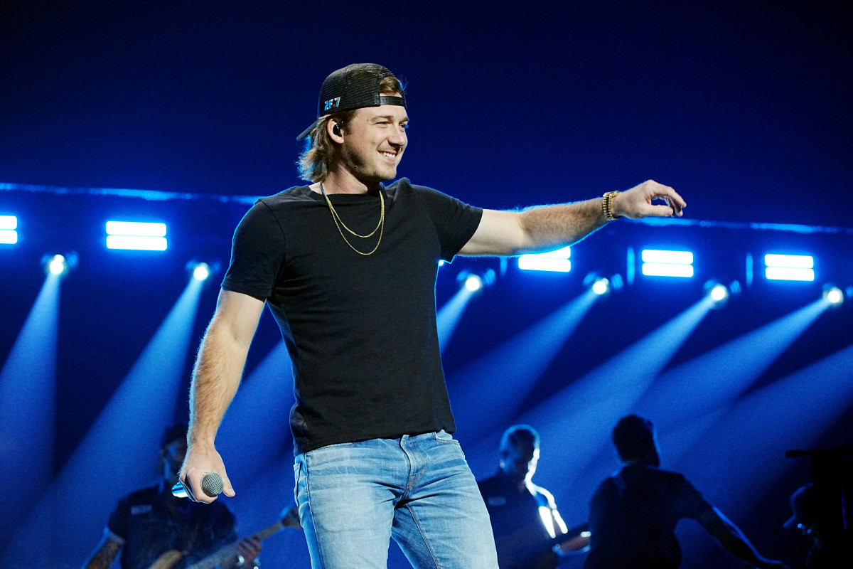 Country Hitmaker Replaces Himself in the No. 1 Spot with Another Chart ...