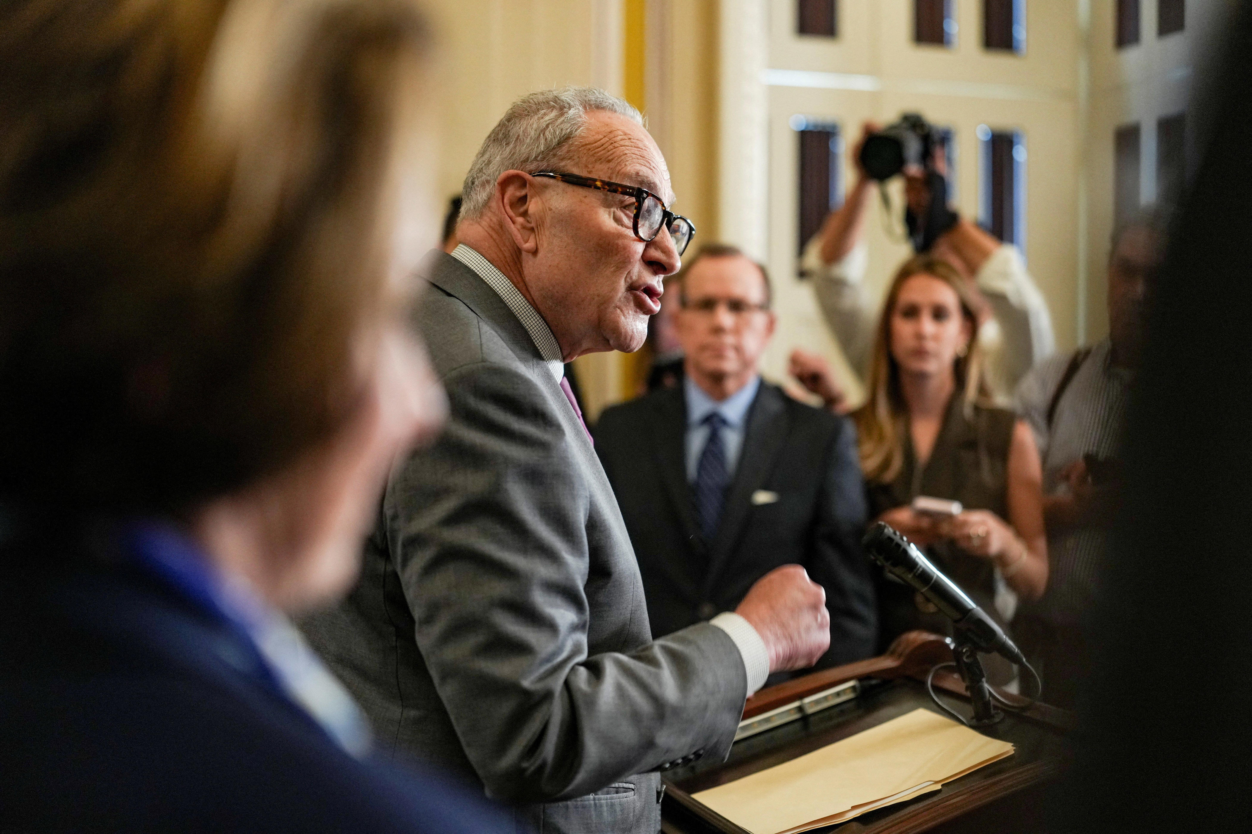 7 things to watch for signs of the government shutdown ending