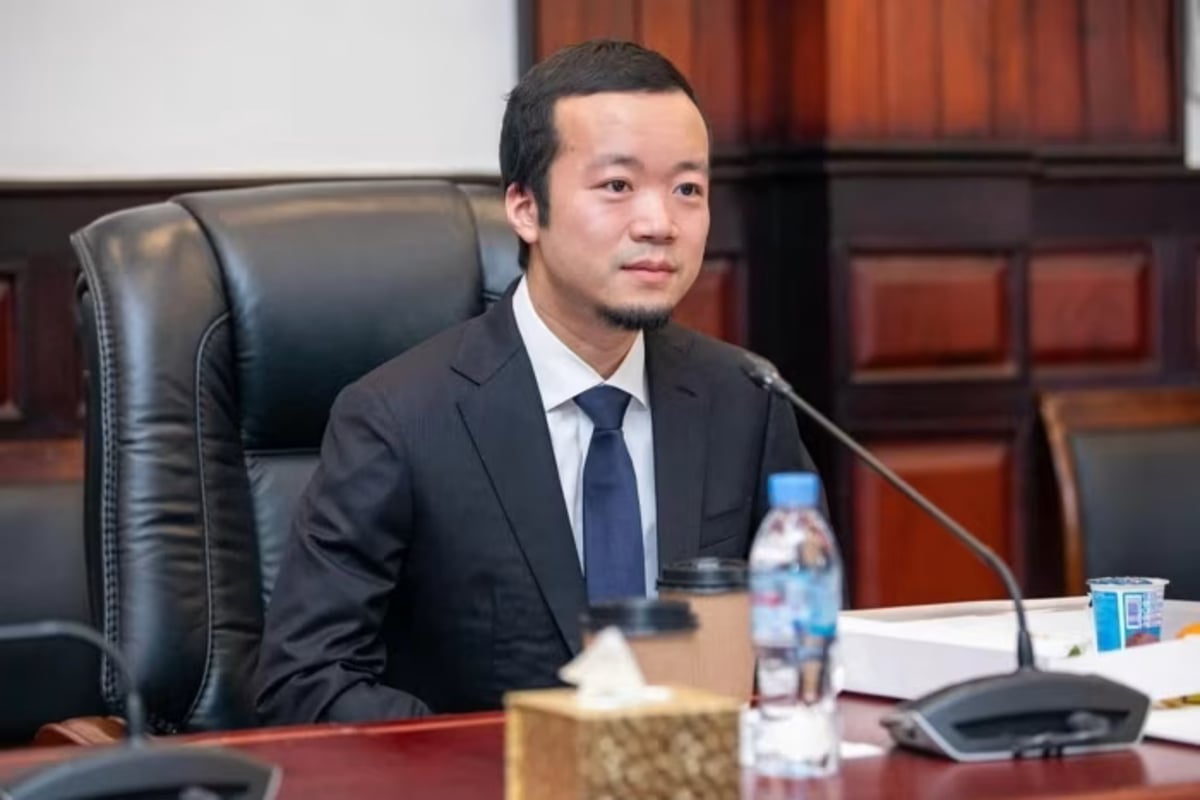 Mỹ - Anh Đồng Loạt Truy Nã Chen Zhi - Ông Trùm Lừa Đảo Khét Tiếng Ở Campuchia