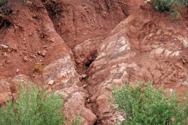 How earthquakes form deep underground - from seismologists