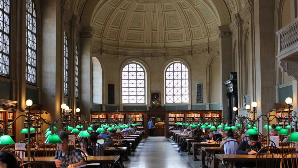 25 Book-Lover Havens That Feel Like Home