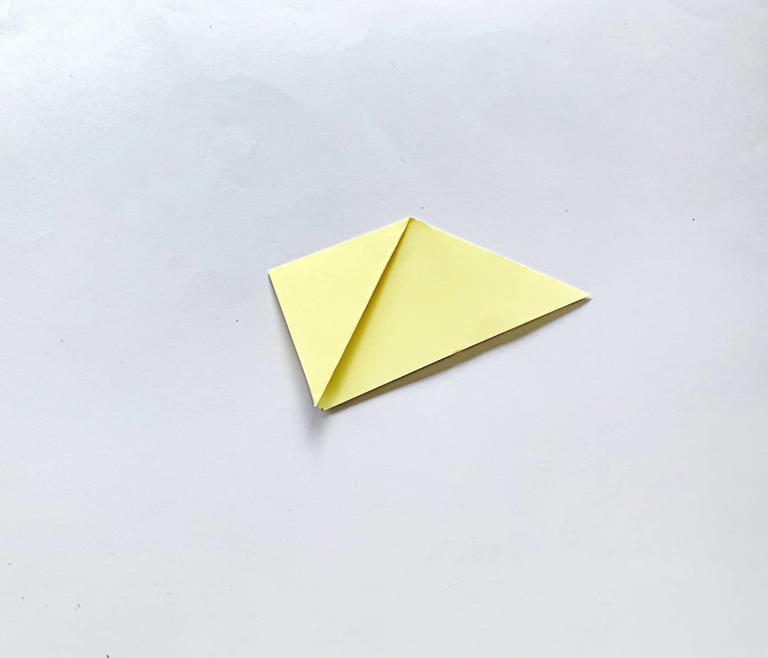 Witch hat bookmark craft for Halloween