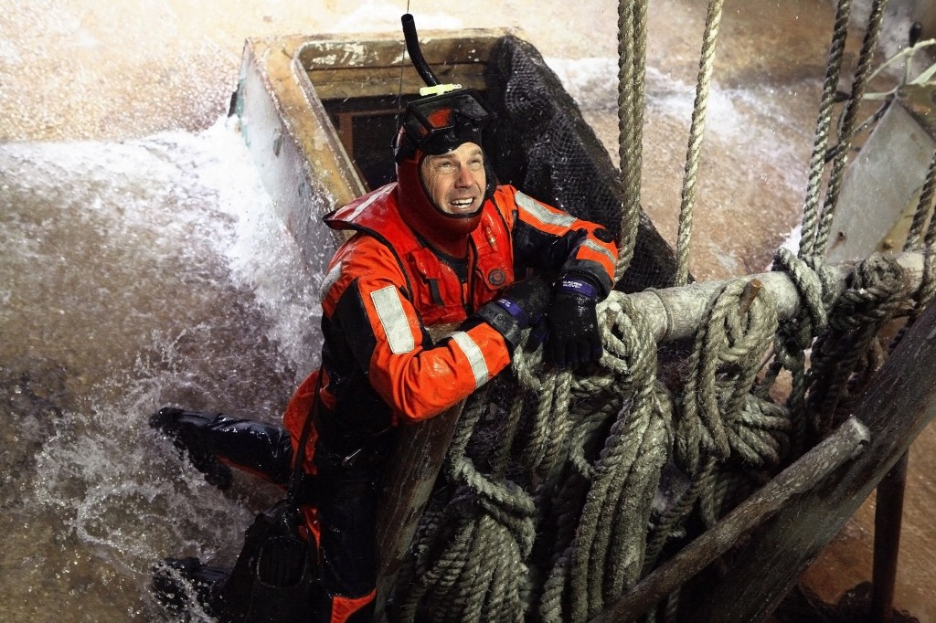 Furious' over THR profile, Kevin Costner searches for buried treasure, shops  shipwreck show: source