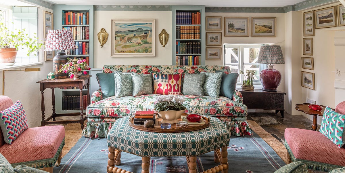 Designers say this divisive sofa trend from the 1950s is having a huge comeback this year