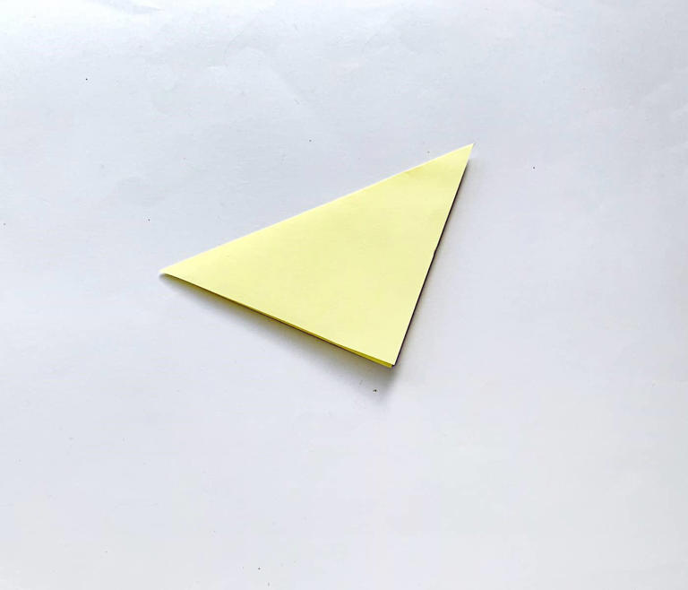 Witch hat bookmark craft for Halloween