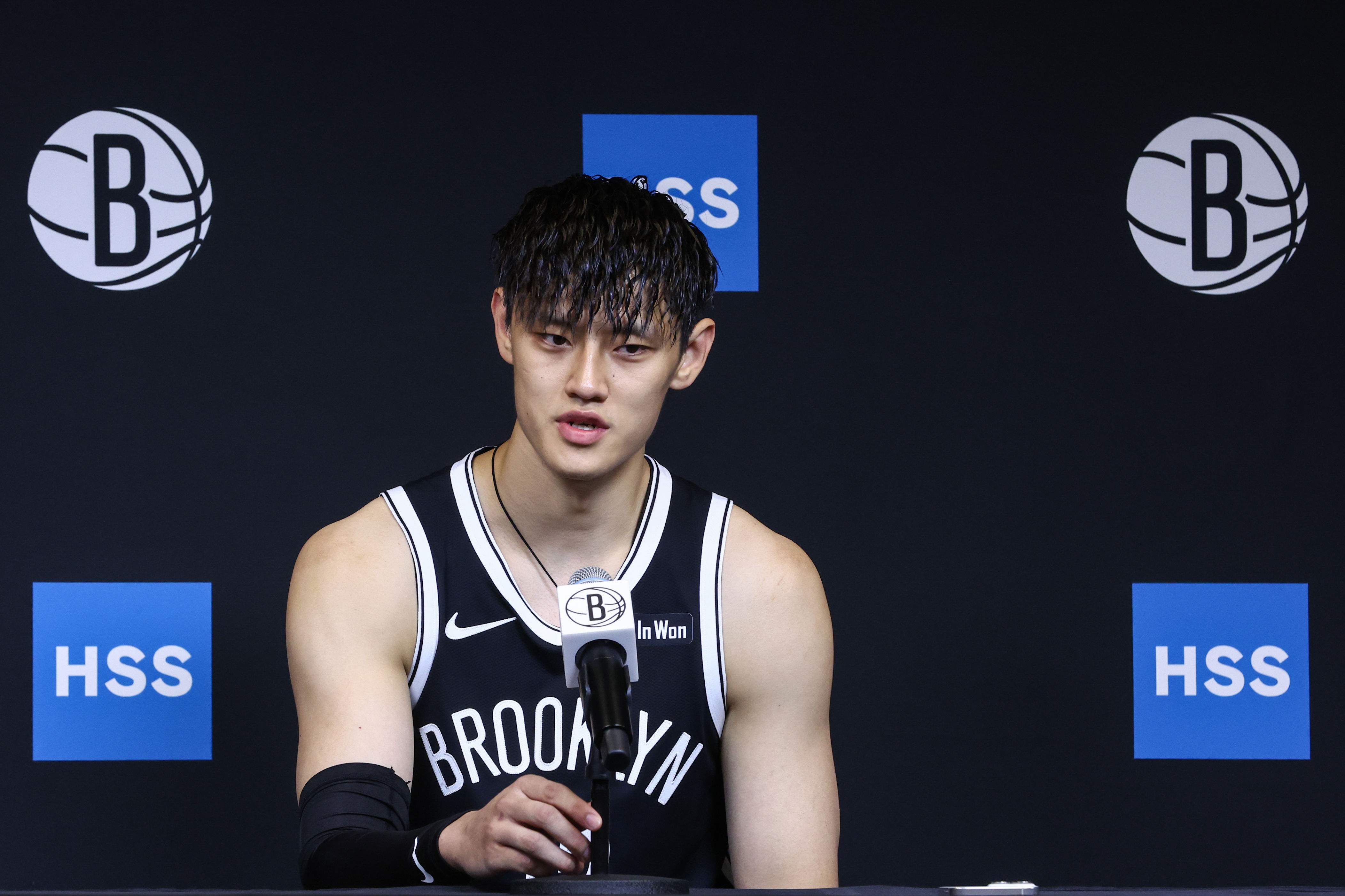 Brooklyn Nets waive Fanbo Zeng, sign Grant Nelson