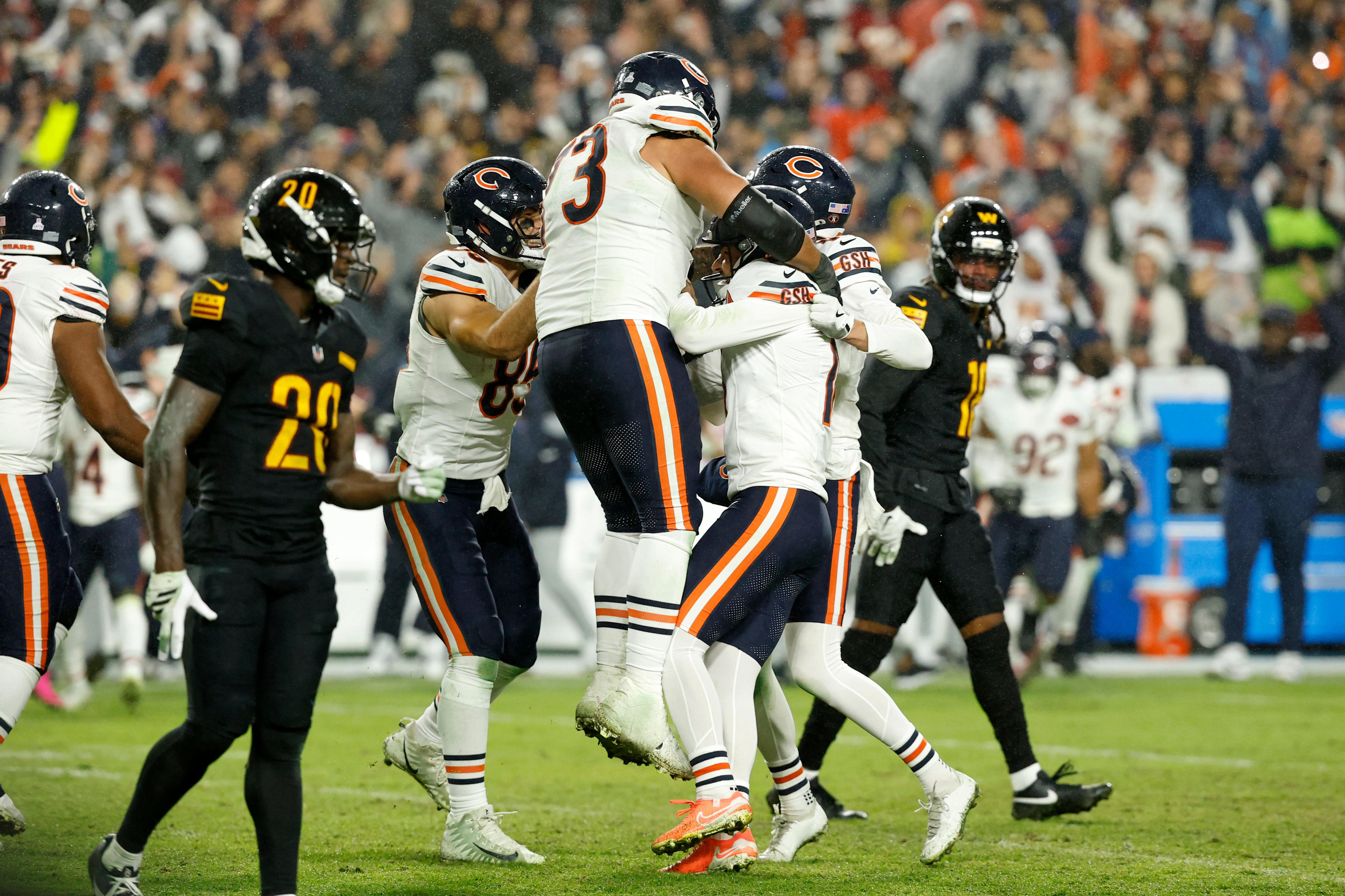 Washington Commanders sign kicker who beat them in Week 6