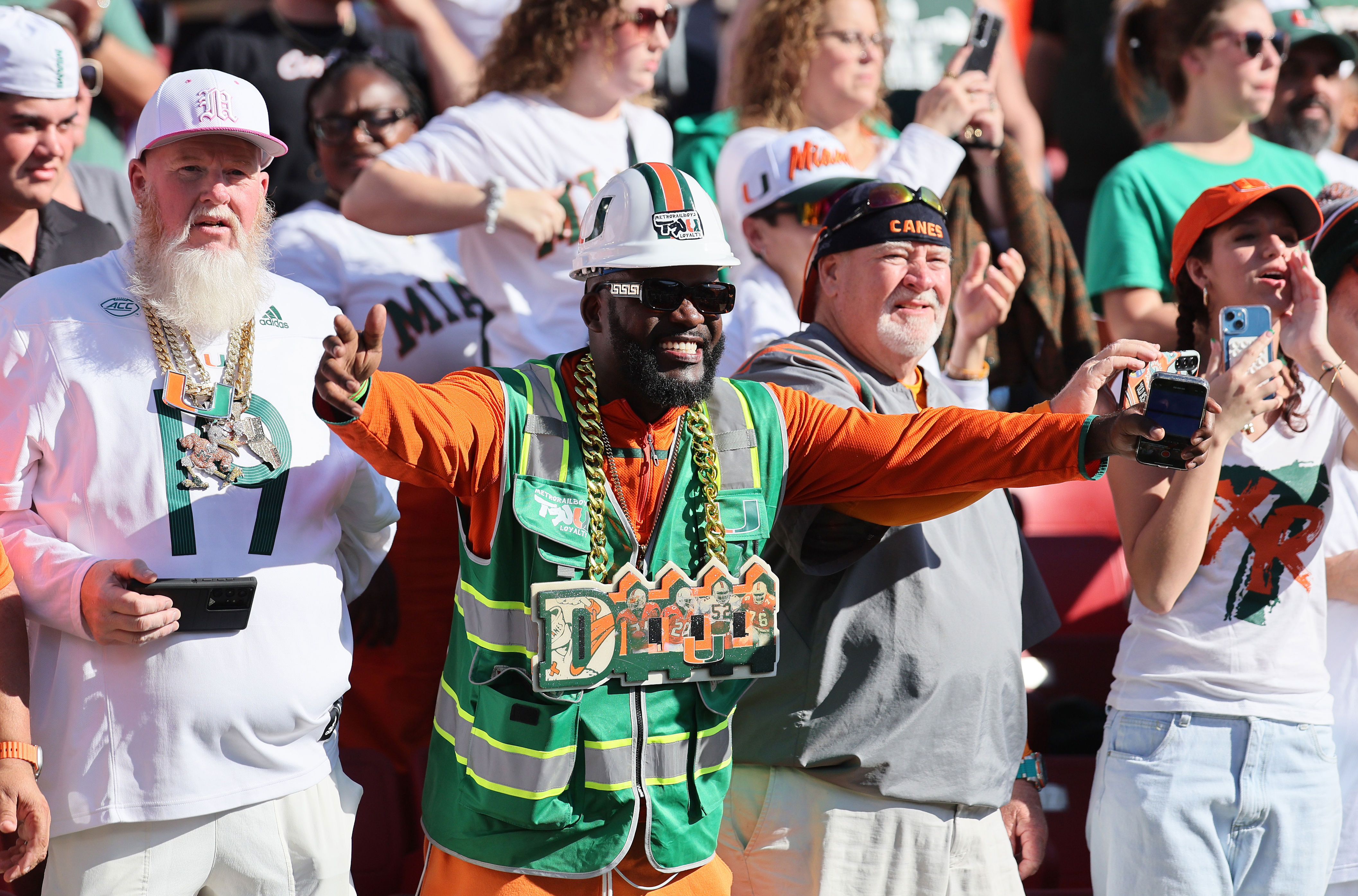 How to watch Miami Hurricanes vs Louisville Cardinals in Week 8