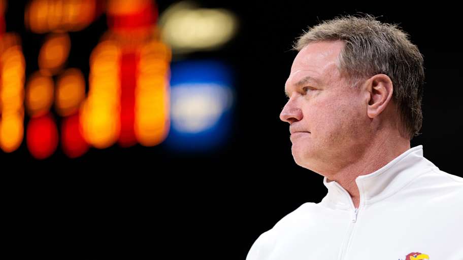 Kansas basketball is still high on list for 5-star seven-footer with ...