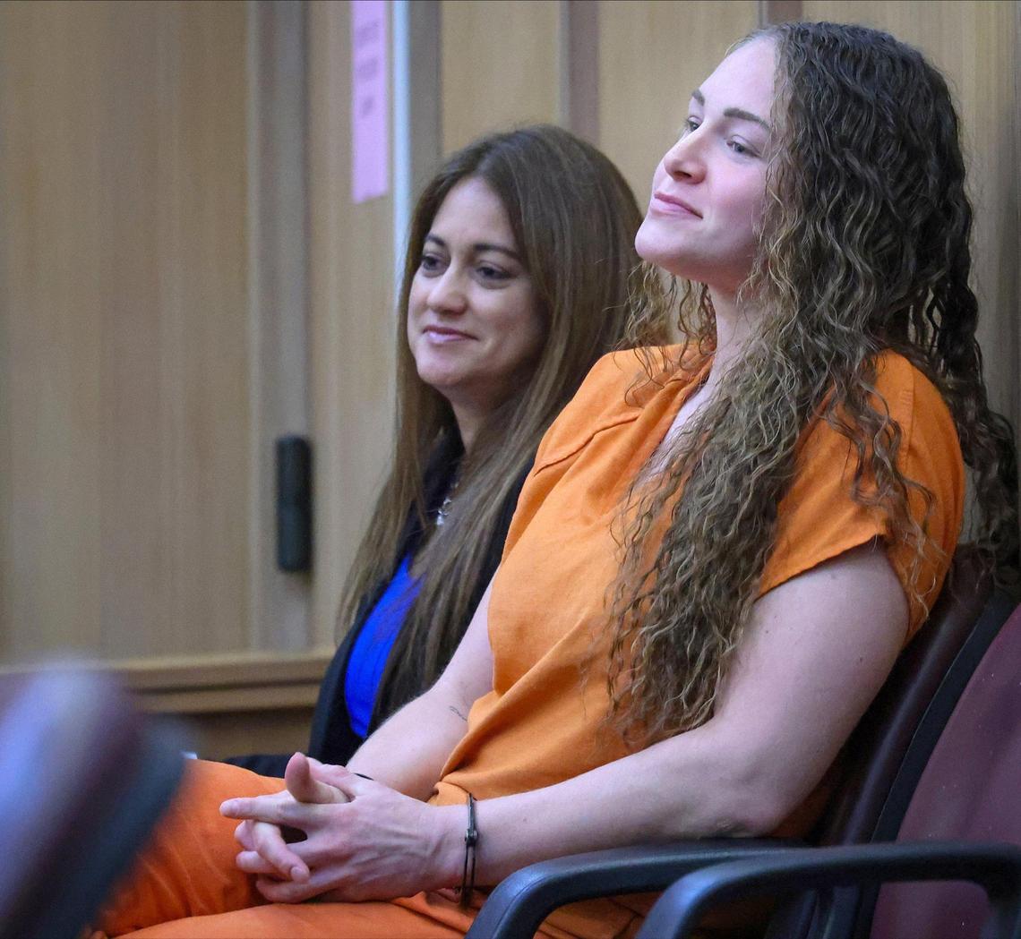 Trial of OnlyFans model charged with stabbing boyfriend to death pushed(02)