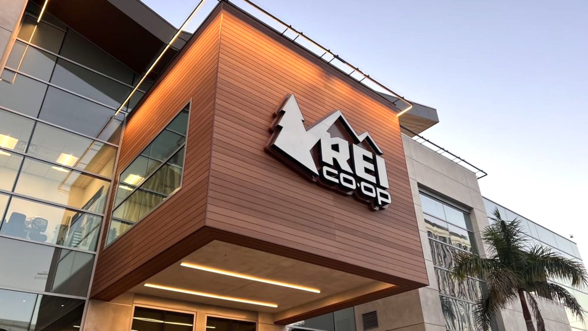Outdoor Retailer REI Closing Locations In 3 States Next Year