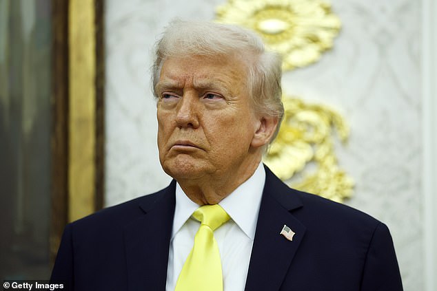 Trump says he'll go to the Supreme Court to watch tariff arguments