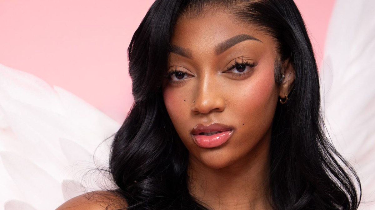 This Victoria’s Secret Angel is bringing the infamous fashion show back ...