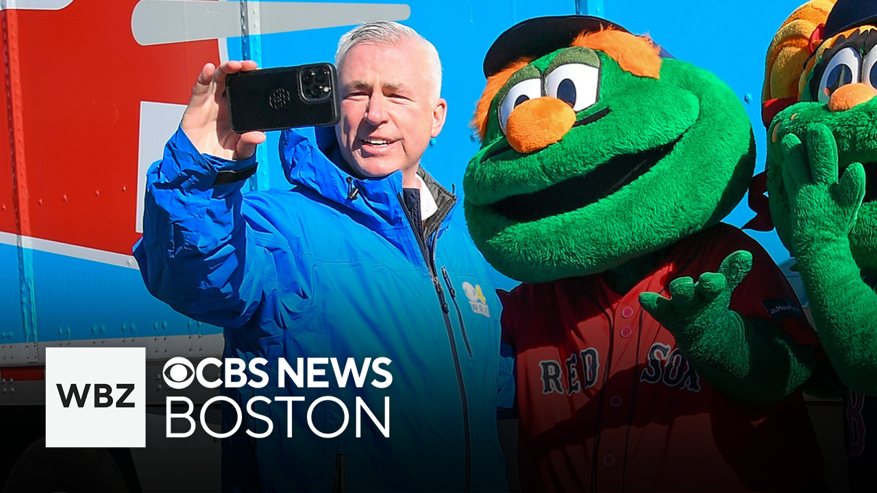 Celebrating 25 years of Dan Roche at WBZ-TV